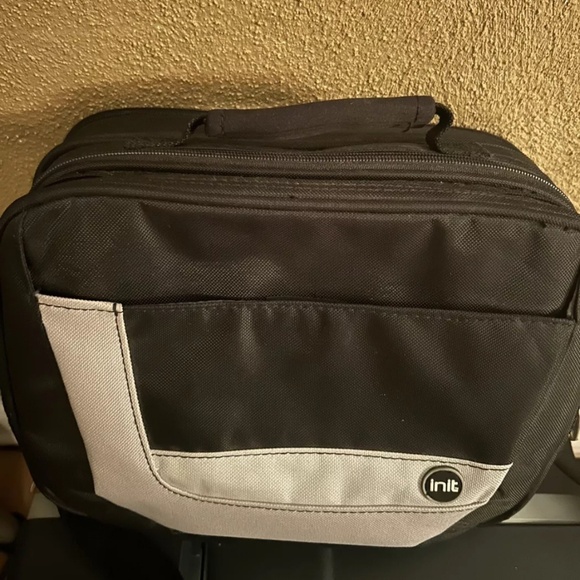 Init Shoulder Bag For iPad Notebook Electronics And Books VGC - Picture 1 of 9